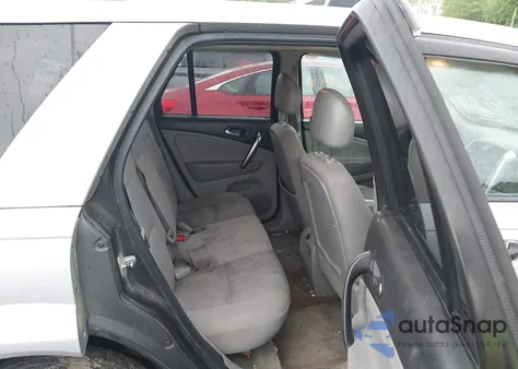 2006 Saturn Vue 4 Cyl z USA, uszkodzony, nr VIN 5GZCZ33D46S833718